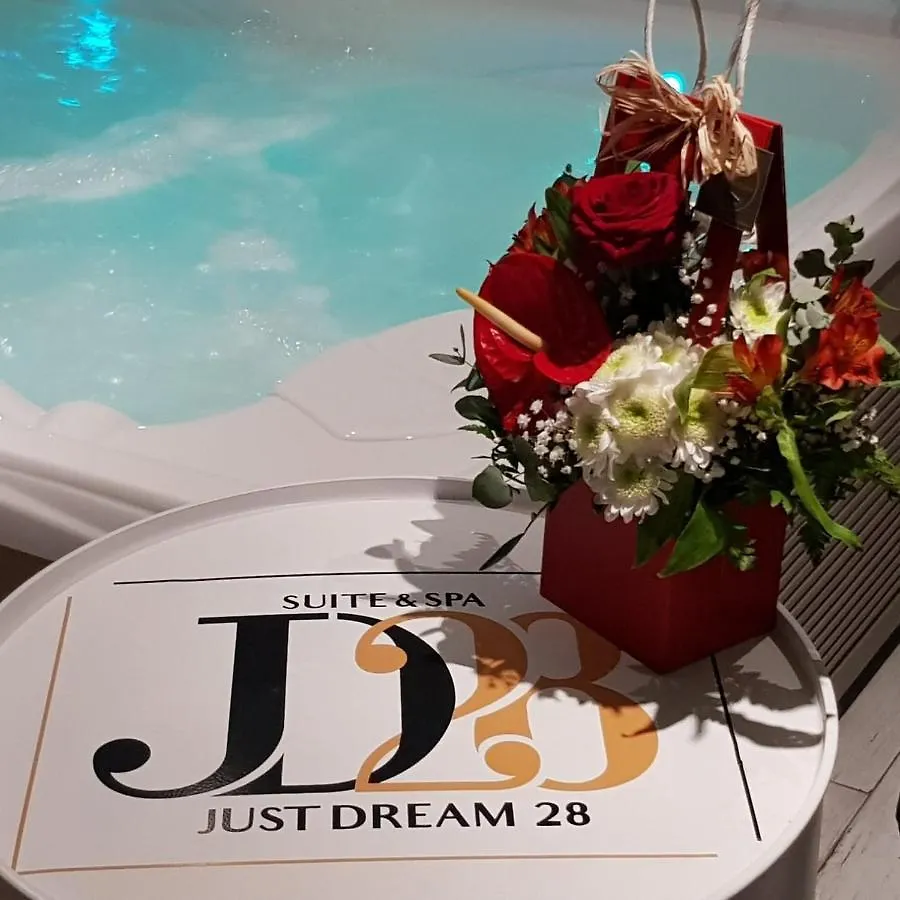 Suite & Spa Just Dream 28 Six-Fours-les-Plages Apartment